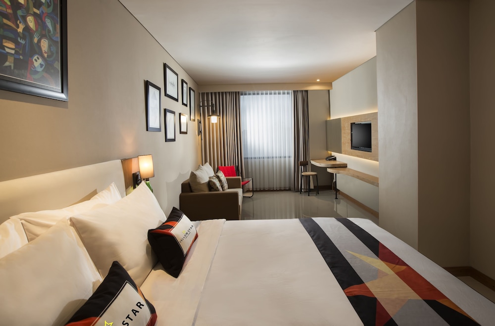 Yellow Star Hotel Gejayan 28/51