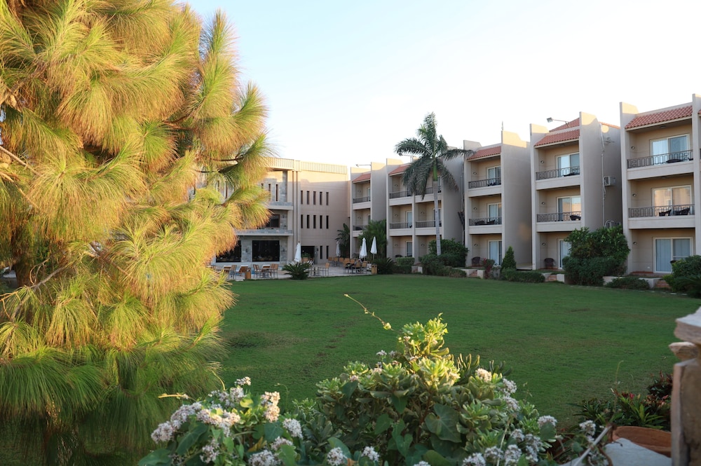Panacea Resort 40/43