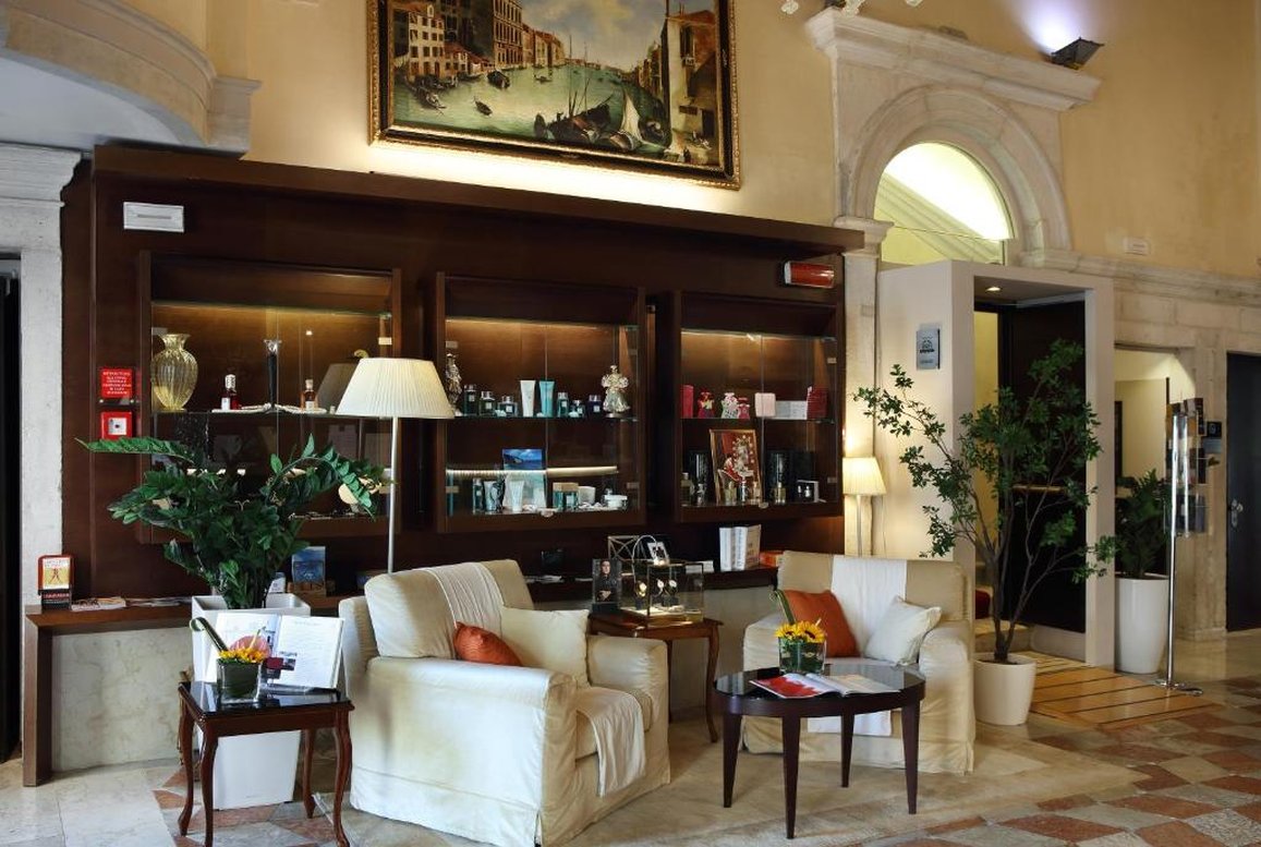 Ruzzini Palace Hotel 46/58