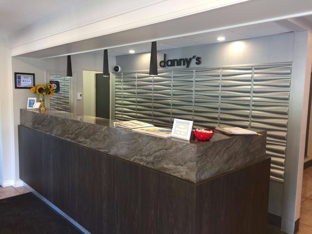 Dannys Hotel Suites Surestay Collection By Best Western 5/47