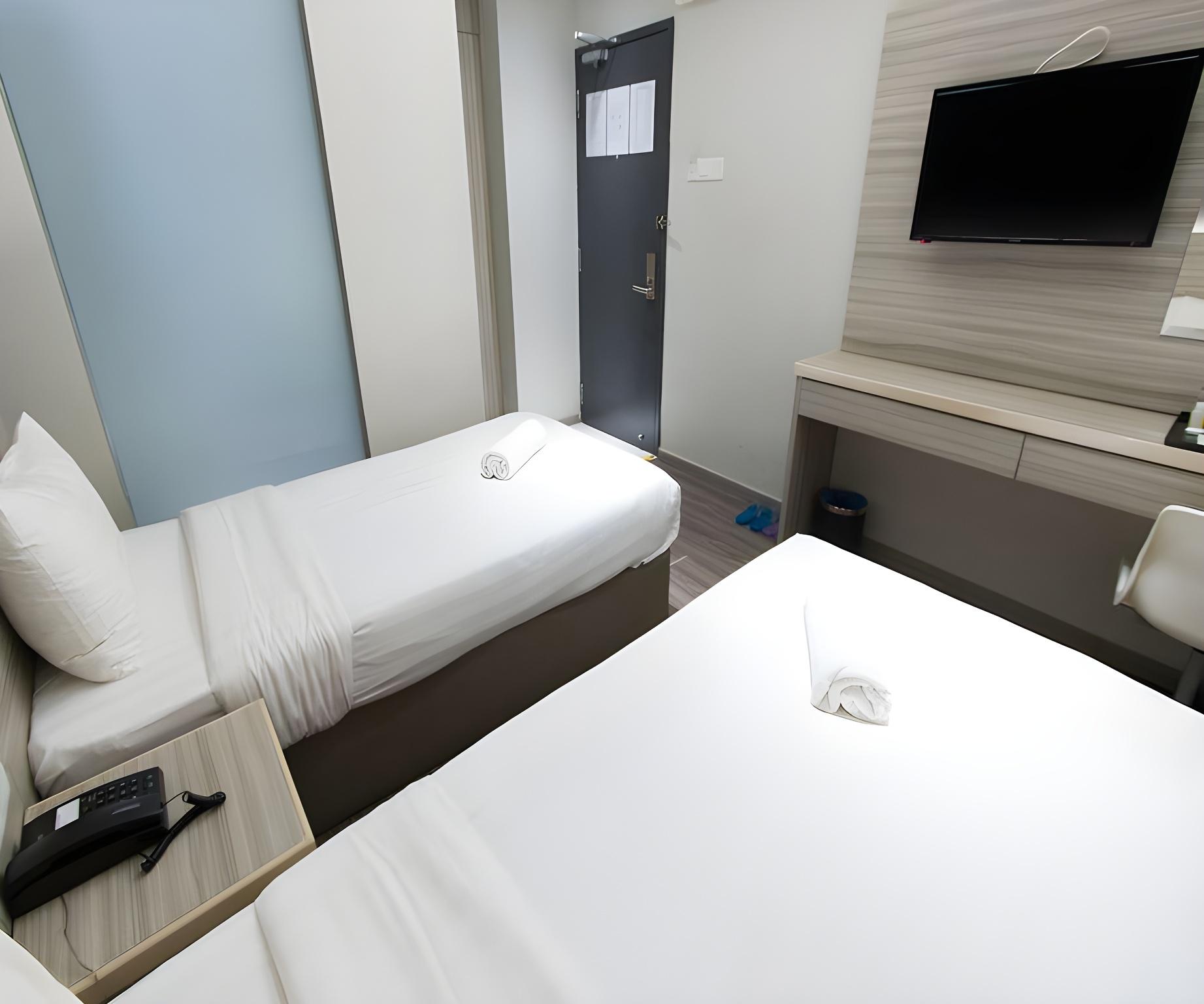 Superior, Twin Beds, No Window