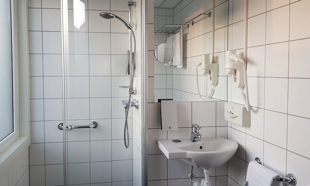 Thon Hotel Lofoten 7/50