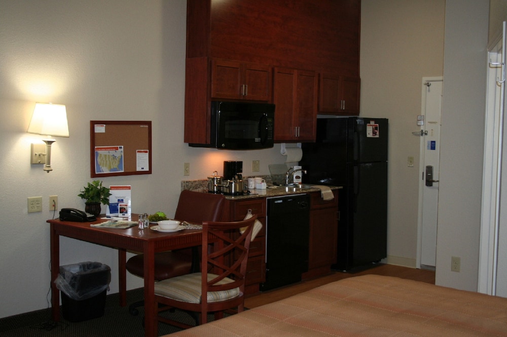 Candlewood Suites Avondale-New Orleans 29/42