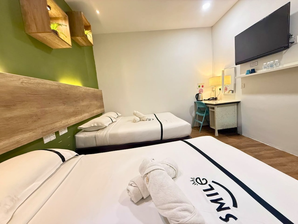 Smile Hotel Danau Kota 32/64