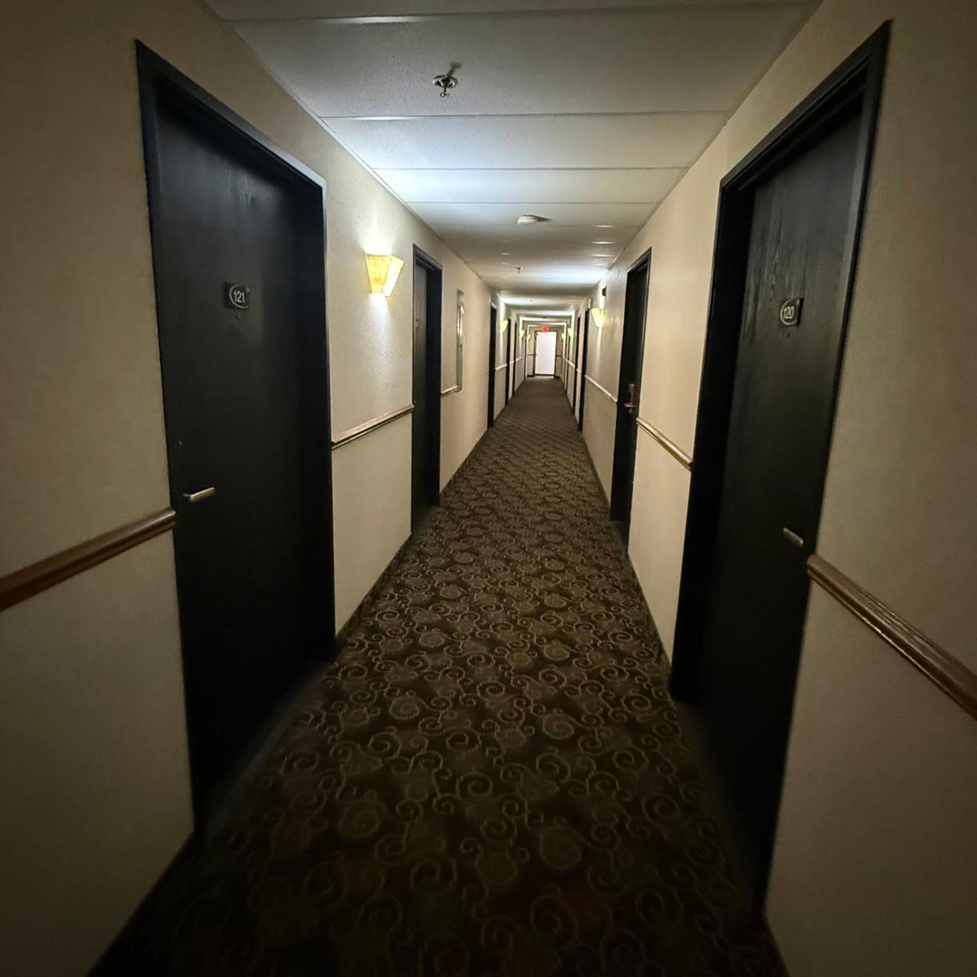 Dodgeville Inn & Suites 27/44