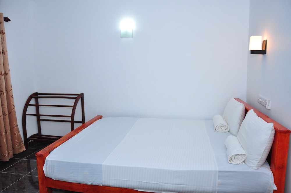 Hotel Camorich 9/36