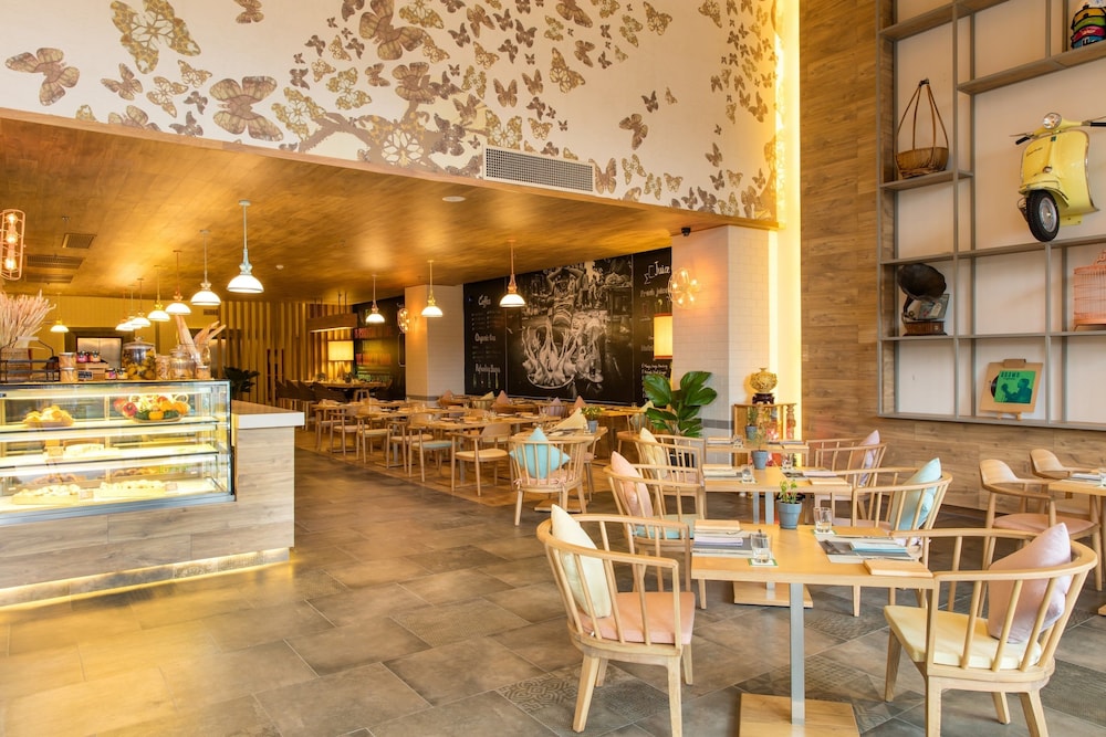 Fusion Suites Saigon 52/63