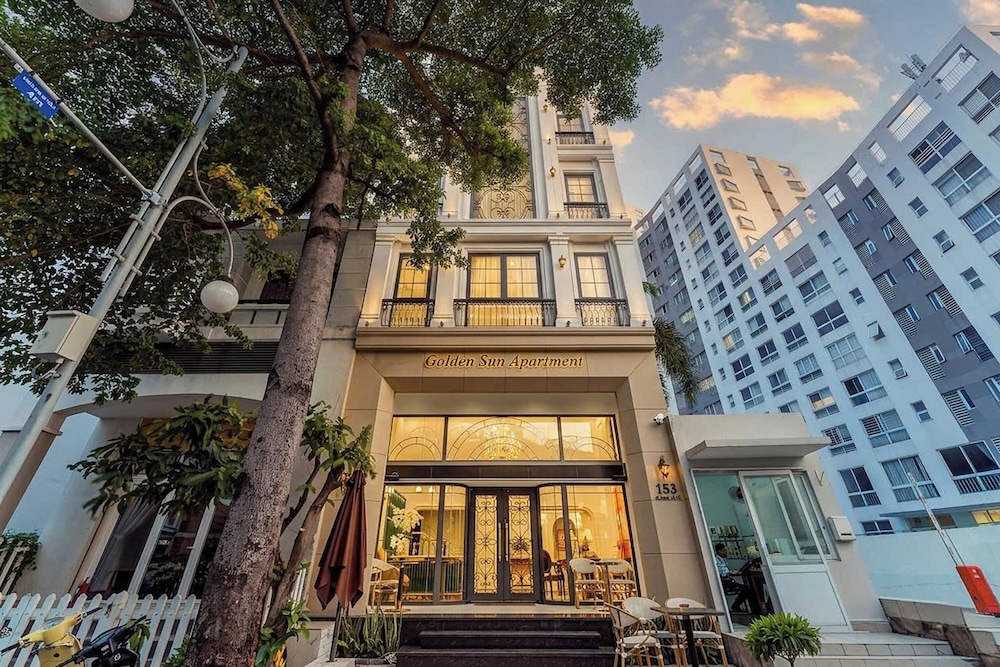 Golden Sun Apartment & Hotel 2/50