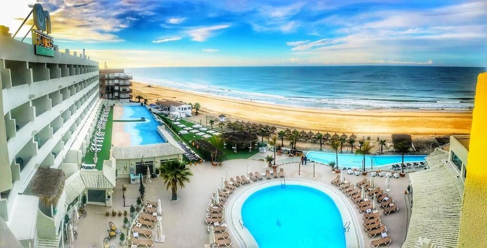 On Hotels Oceanfront Adults Designed 46/50