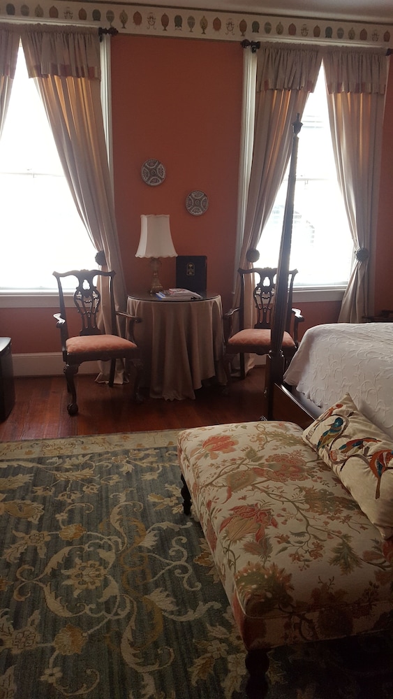 Barksdale House Inn 3/59
