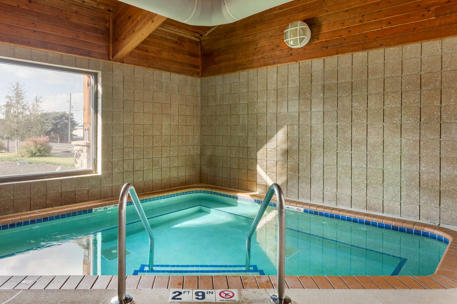 Best Western Plus McCall Lodge & Suites 32/46