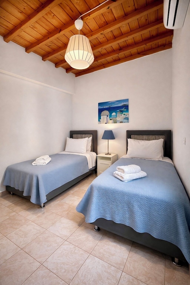 Villa Oceania 6/50