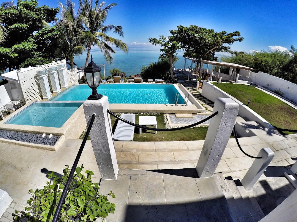Kandugyap House By The Sea 52/53