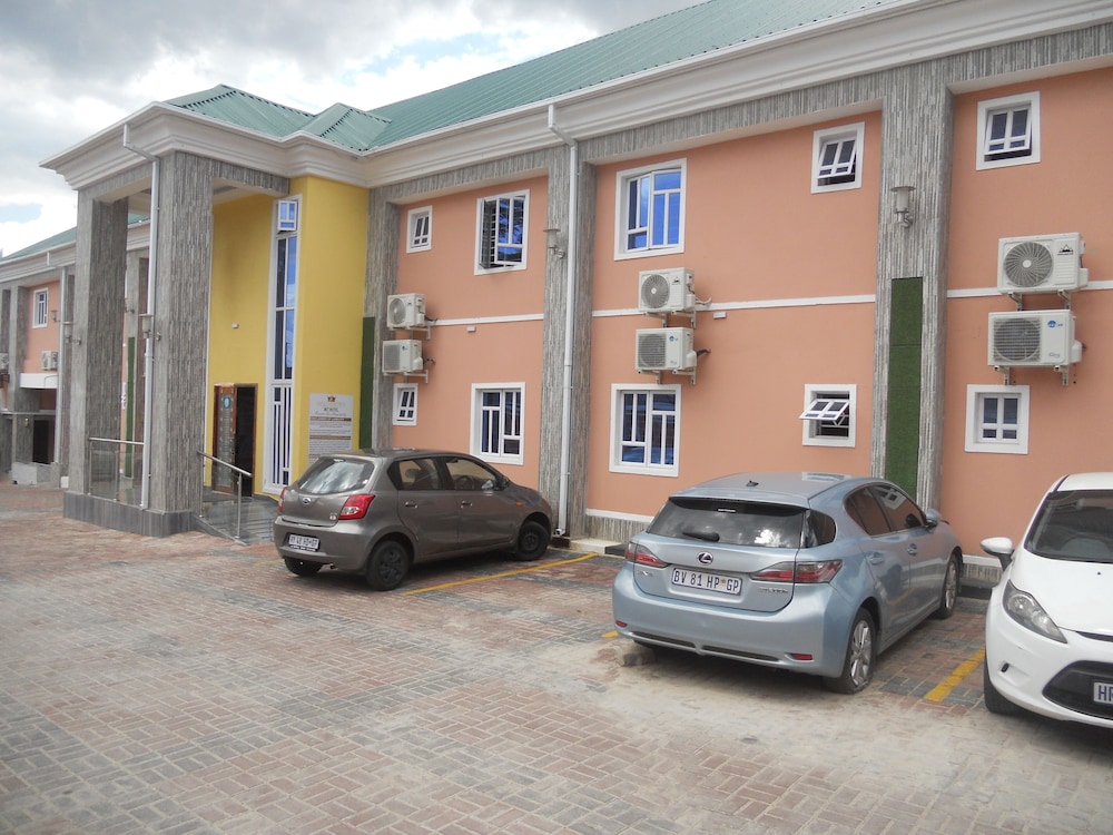 Gold Crown International Hotel 40/50
