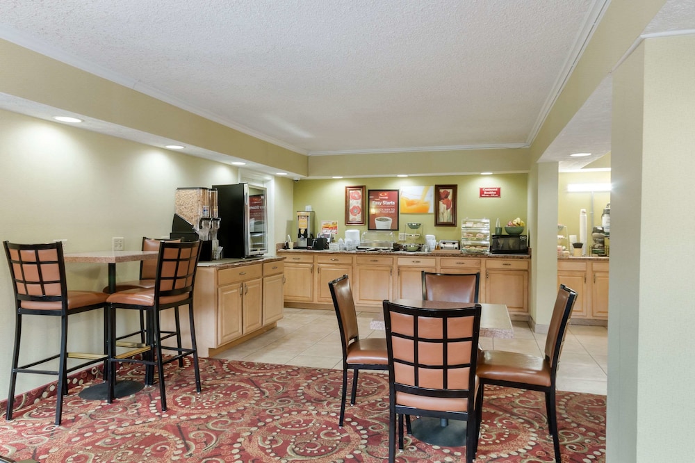 Econo Lodge Huntington - Barboursville University Area 31/34