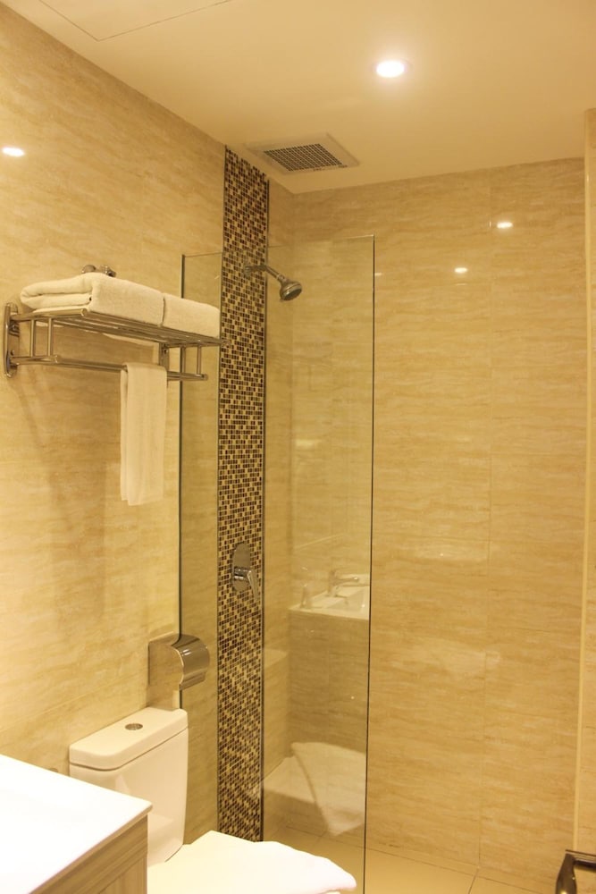 NU Hotel KL Sentral 12/31