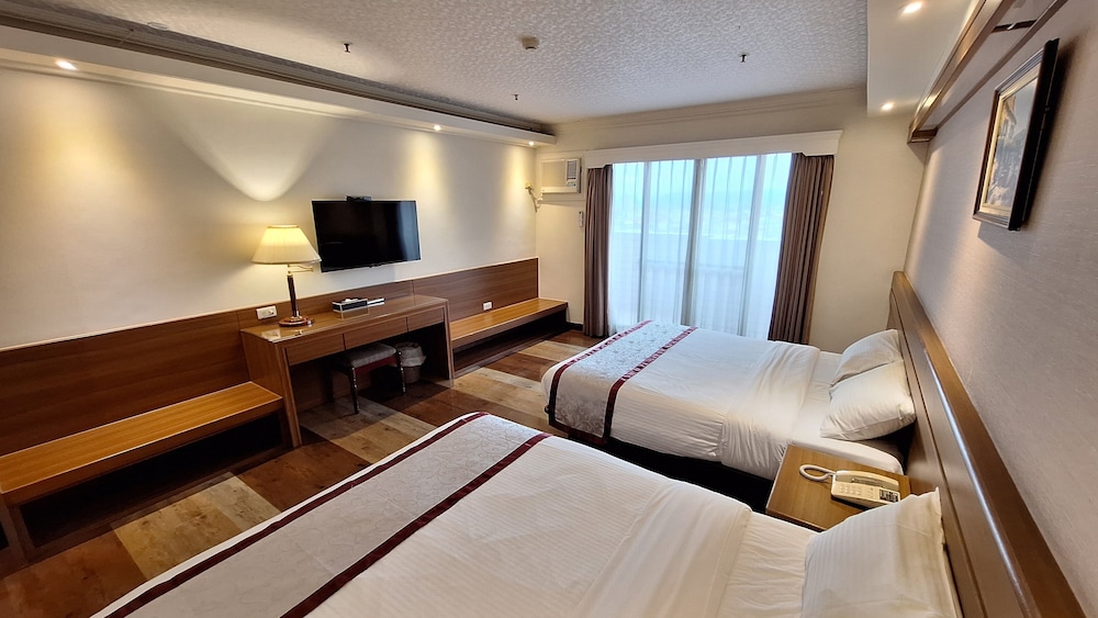 Cheng Pao Hotel 42/64
