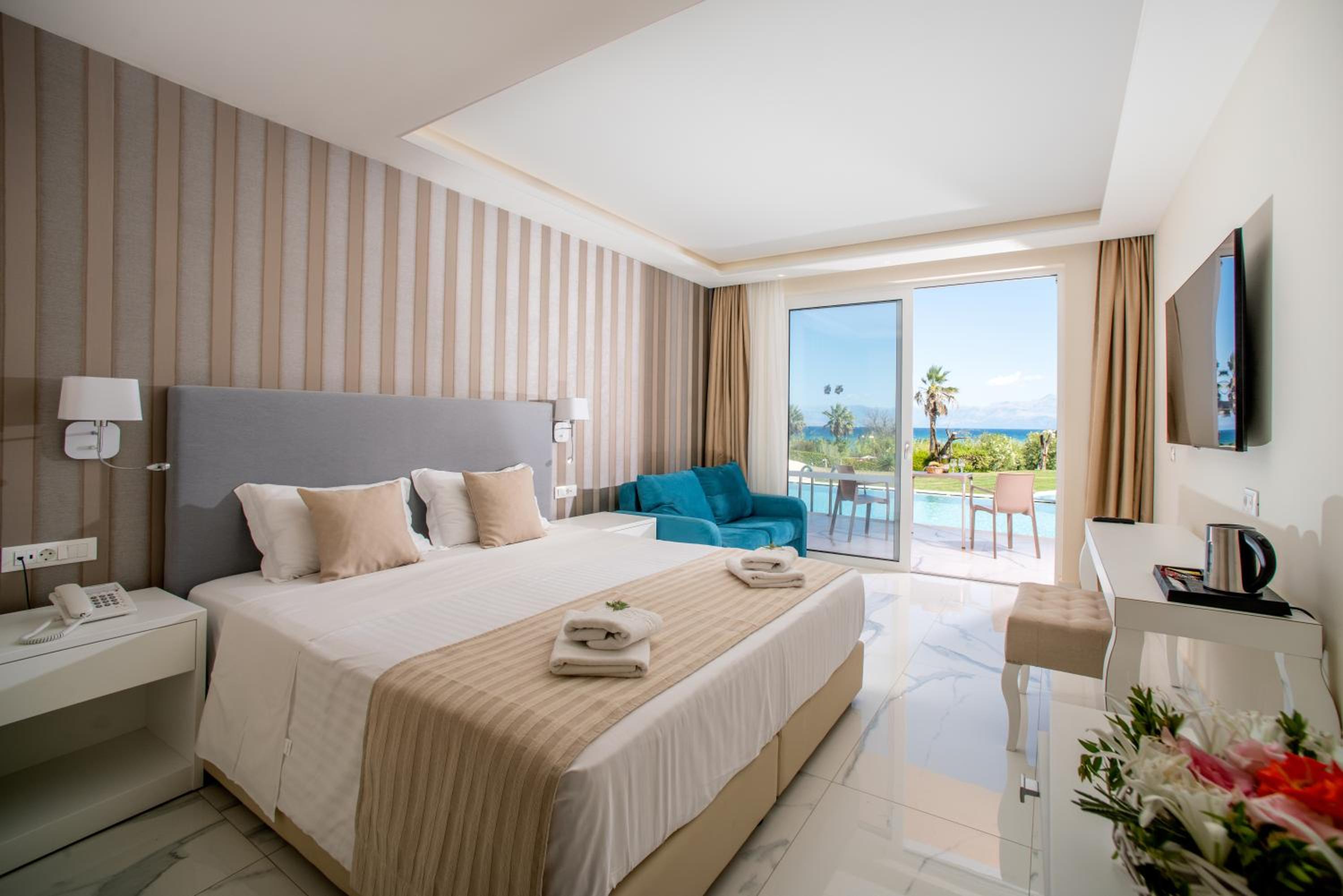 Ibiscus Corfu 14/58