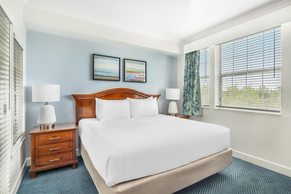 1 BEDROOM, SUITE, KING BED