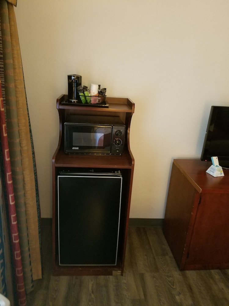 Spark by Hilton Duluth 18/43