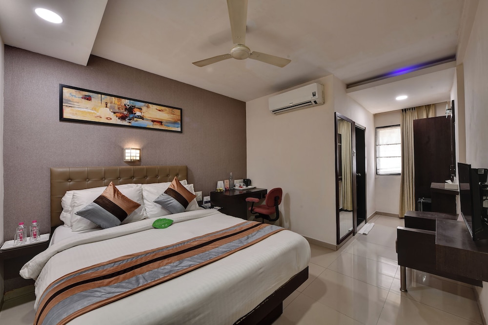 Click Hotel Yuvraj 21/46
