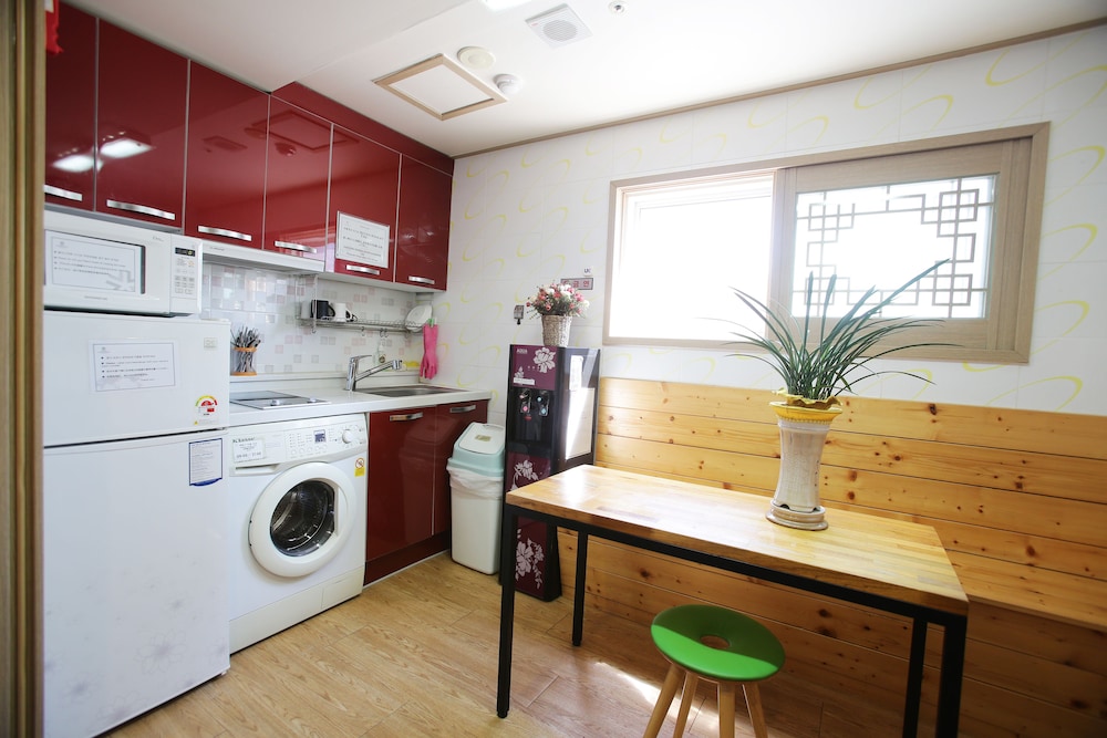 K Pop Residence I 12/75