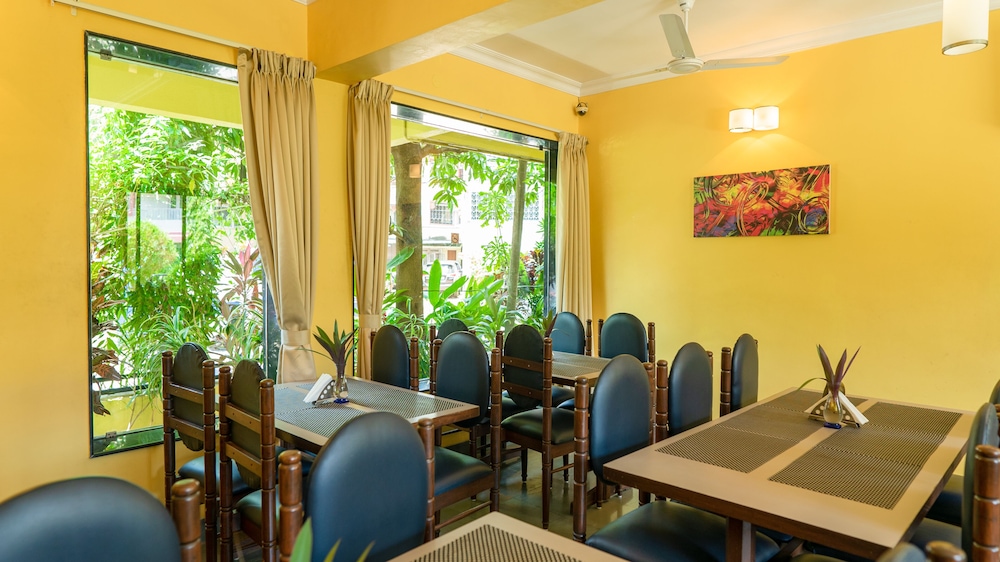 Hotel Gopika International 18/21