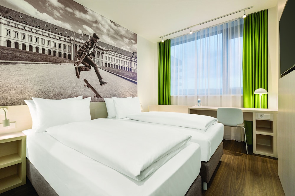 غرفة قياسية بسريرين منفصلين، Premier Inn Koblenz City 6/8