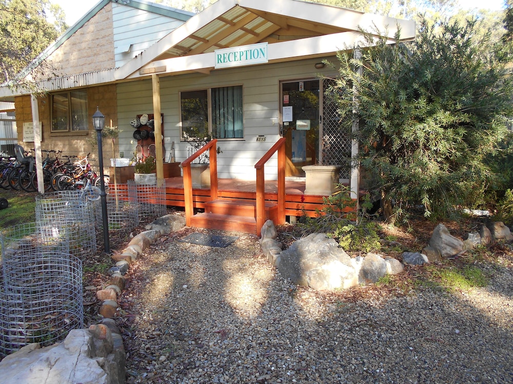 GRAMPIANS VIEW COTTAGES AND UNITS 50/64