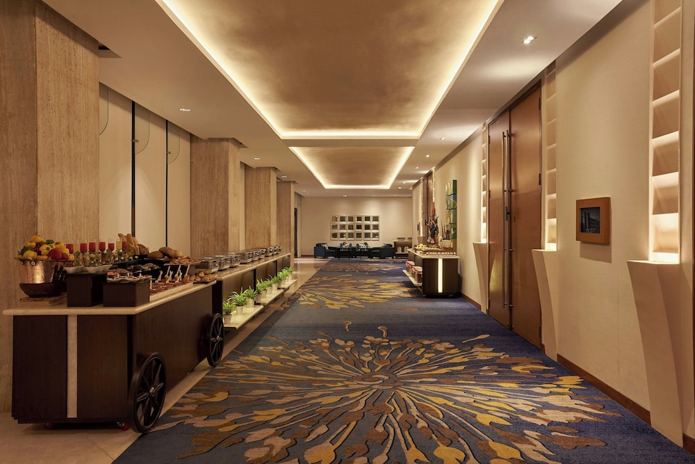 Courtyard By Marriott Mumbai International Airport 22/50