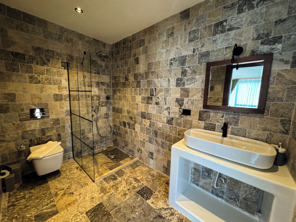 Villa Peri Butik Otel 50/50