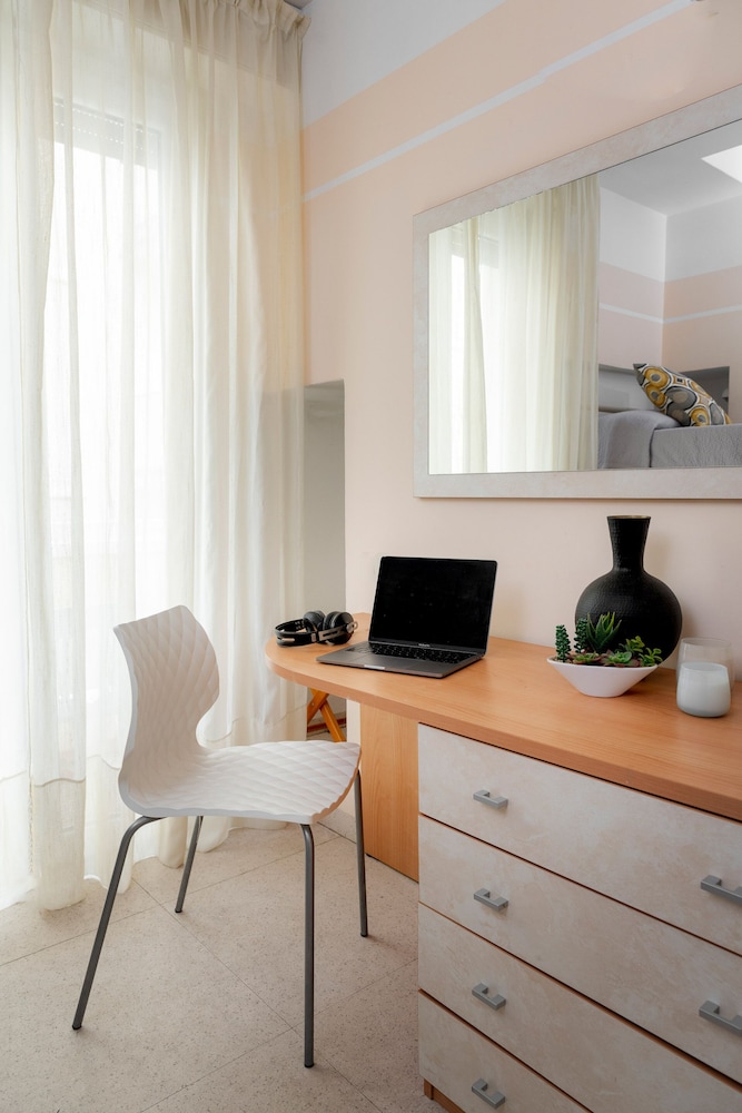 Hotel Eliseo 46/50