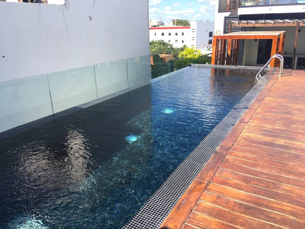 IT Boutique Hotel and Restaurant 45/73