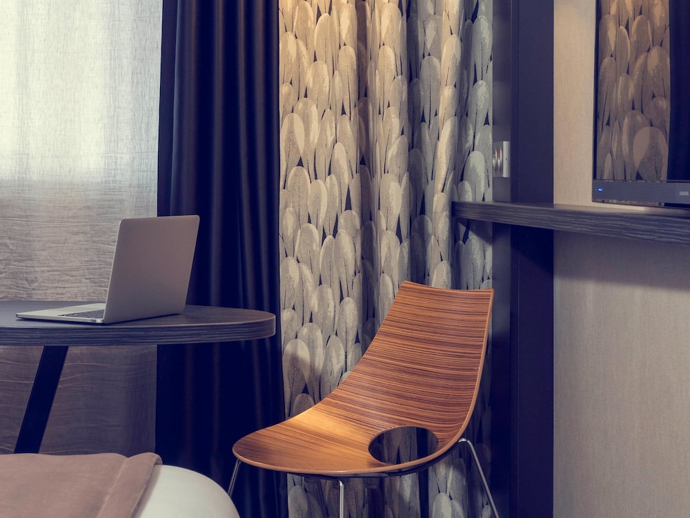 Mercure Paris Porte De Pantin 44/58