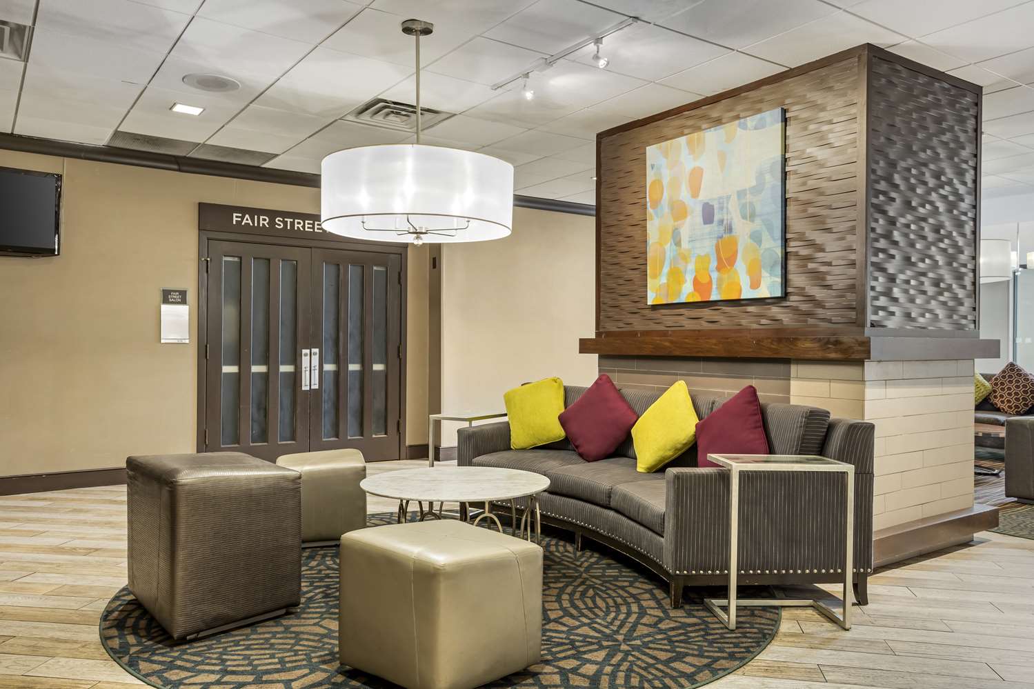 Kingston Hotel And Conference Center 13/28