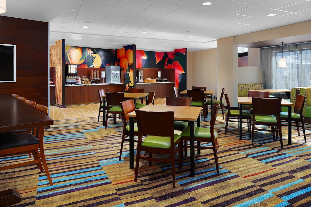 Fairfield Inn & Suites By Marriott Fresno Yosemite International Airport 31/38