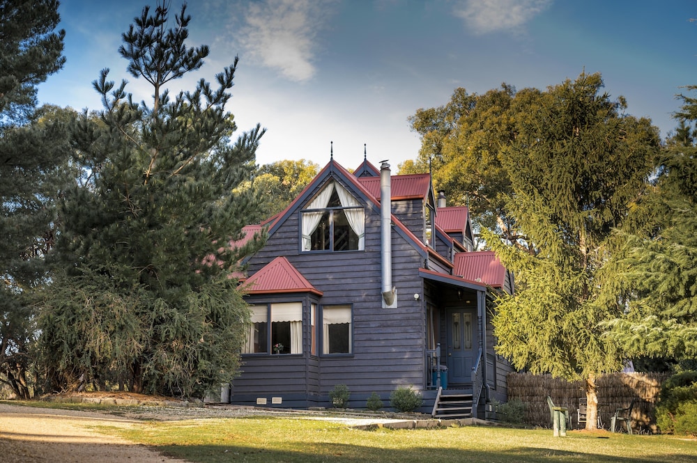 BELLS ESTATE GREAT OCEAN ROAD COTTAGES 2/50