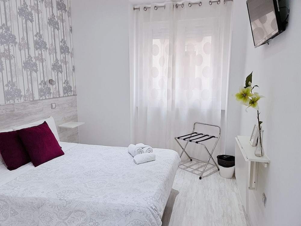 Hostal Met Madrid 11/30