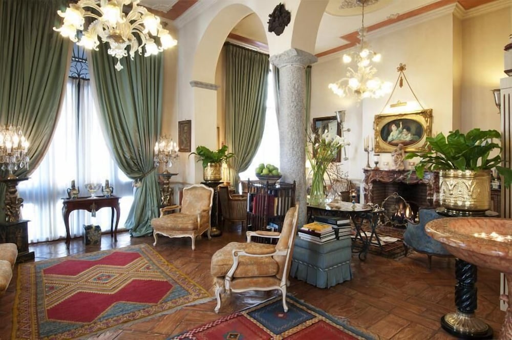 Petit Palais Hotel de Charme 71/95