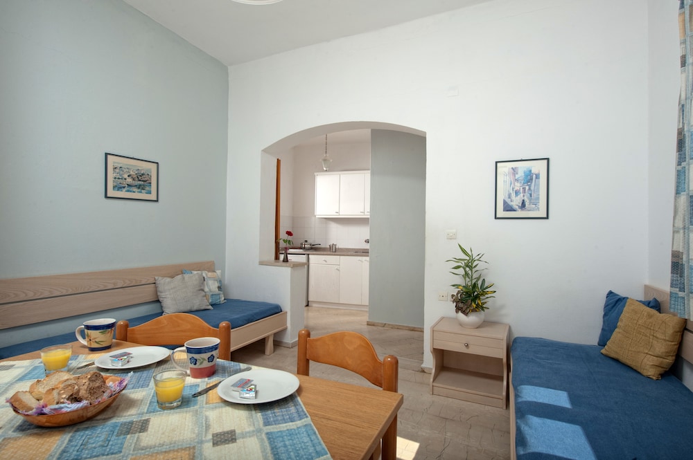 Melissa Apartments, Studios & Suites 41/60