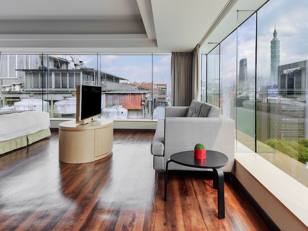 Eastin Taipei 59/71