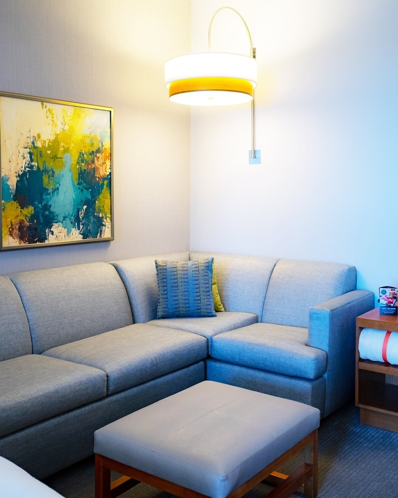 Hyatt Place St Petersburg/Downtown 16/30