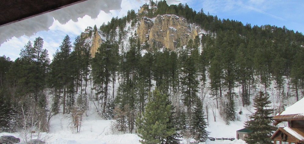 Spearfish Canyon Lodge 58/75