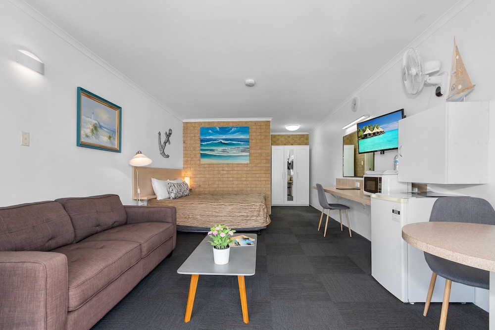 Tweed Harbour Motor Inn 36/57