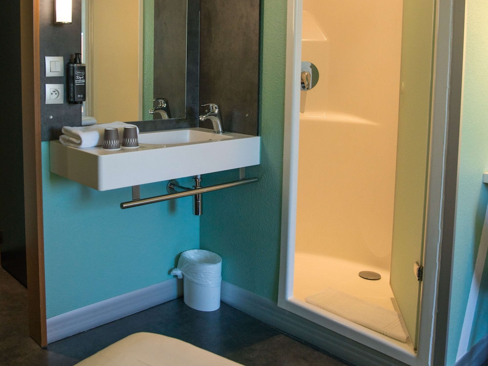 Ibis Budget Archamps Porte De Geneve 53/55