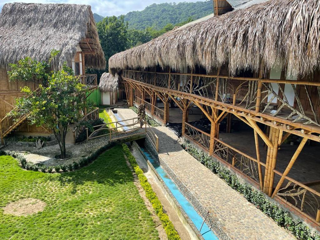 Hotel Bambu Tayrona 40/48