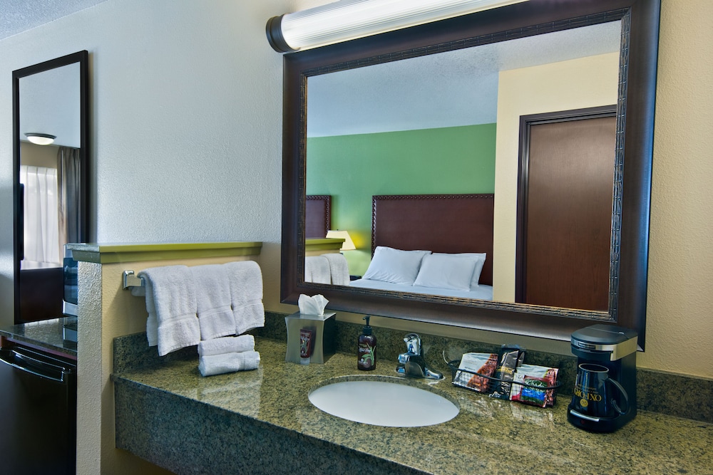 Oxford Suites Hermiston 14/39