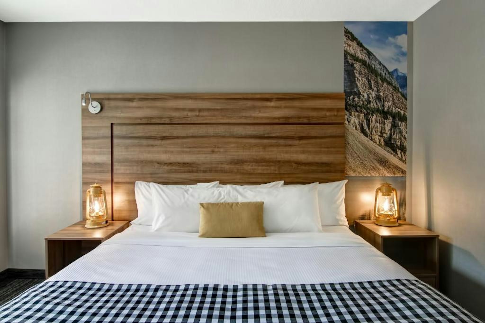 Canalta Lodge Banff 13/24