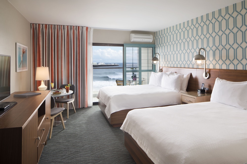 BEACH, INFINITY, DELUXE, 2 QUEEN BEDS, OCEAN VIEW