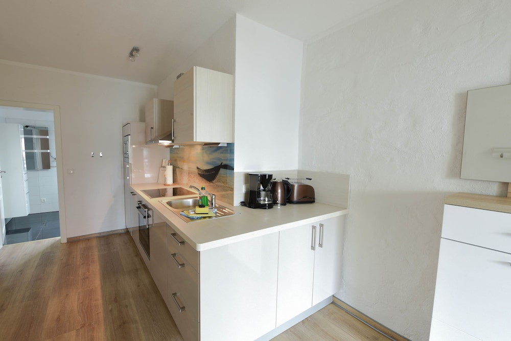Haus Shiralee 2/50